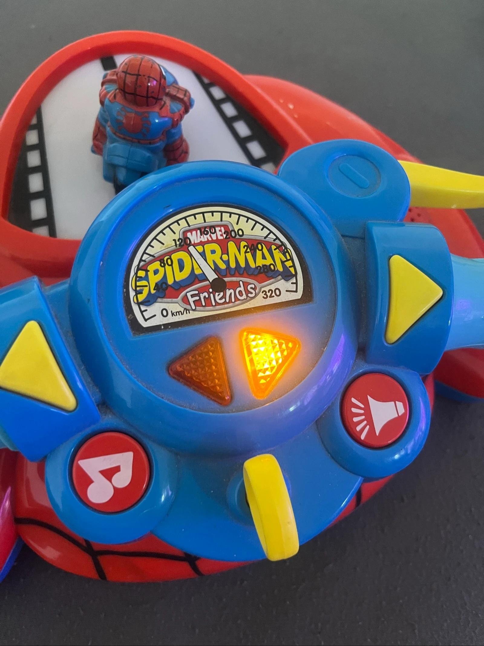 Interactieve muzikale Spider-Man Marvel motor + lichten Zeer goede staat – photo 6